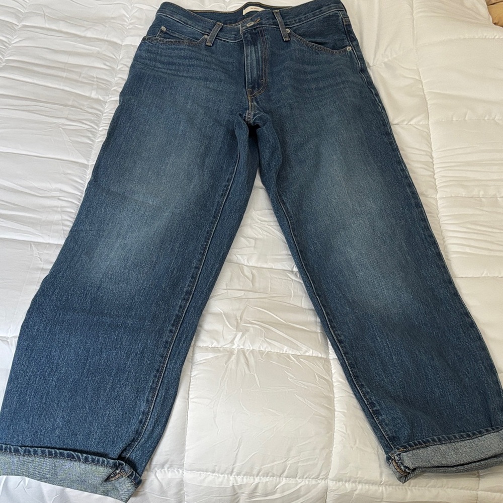 Woman’s Levi ‘94 Baggy Jeans